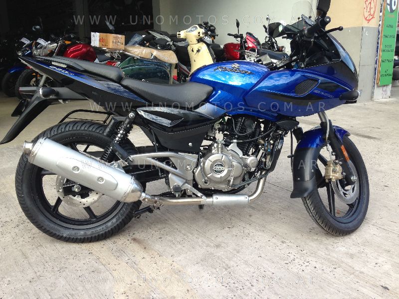 BAJAJ Rouser 220 bajaj BAJAJ Rouser 220 bajaj