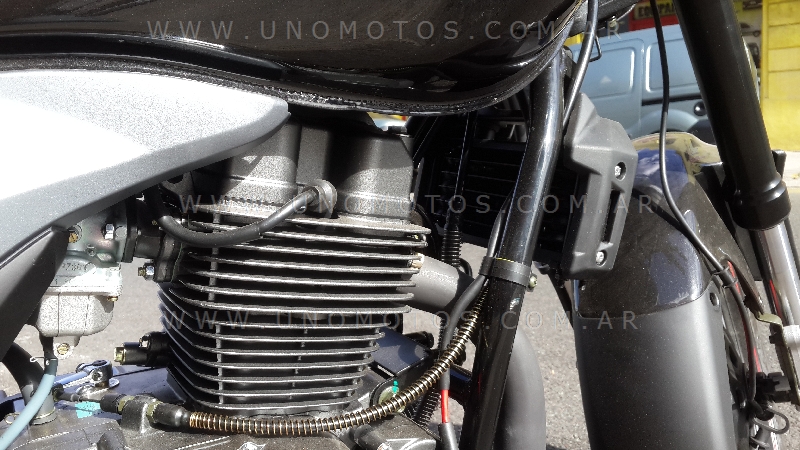 motor keeway rkv 200