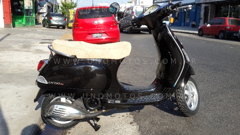 Piaggio Vespa LX 150