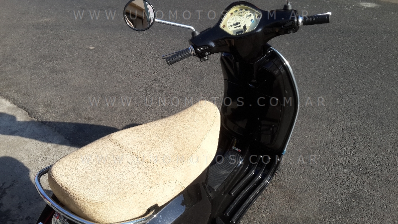 Piaggio Vespa LX 150