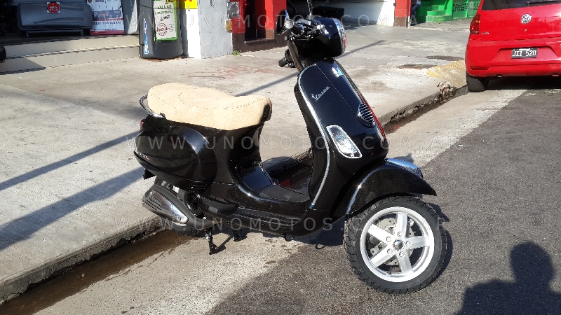 Piaggio Vespa LX 150