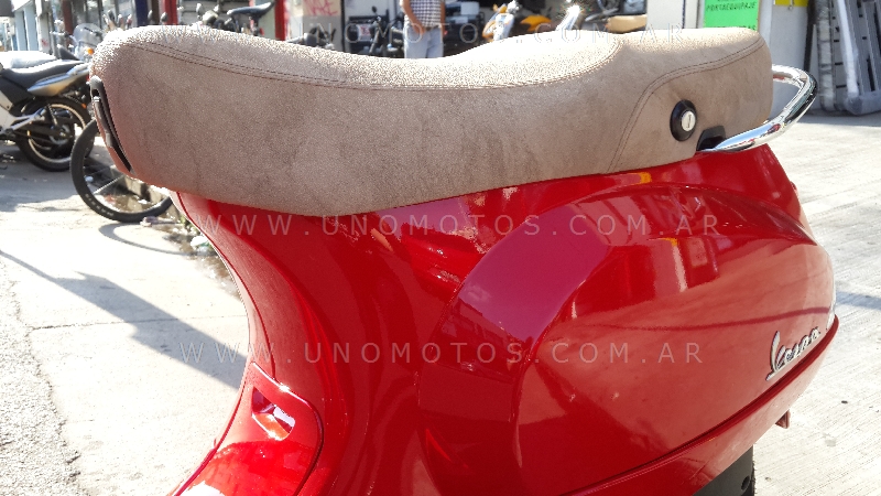 Piaggio Vespa LX 150